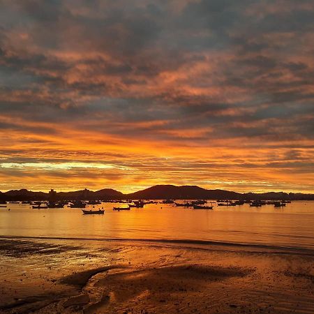 Jabuticasa Cabana De Madeira Na Praia Penha  Kültér fotó